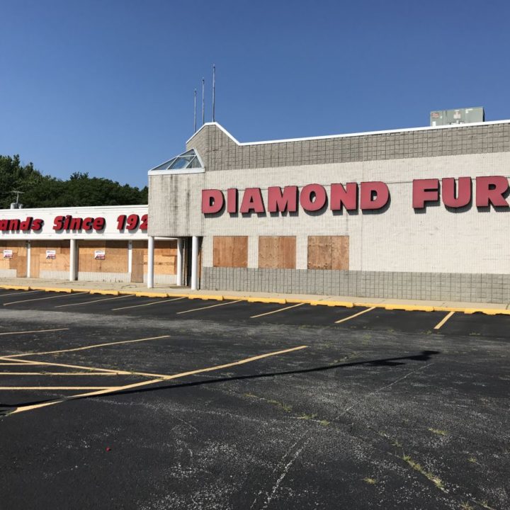 Caliber Collision moving in to Diamond Furniture Building Turnersville
