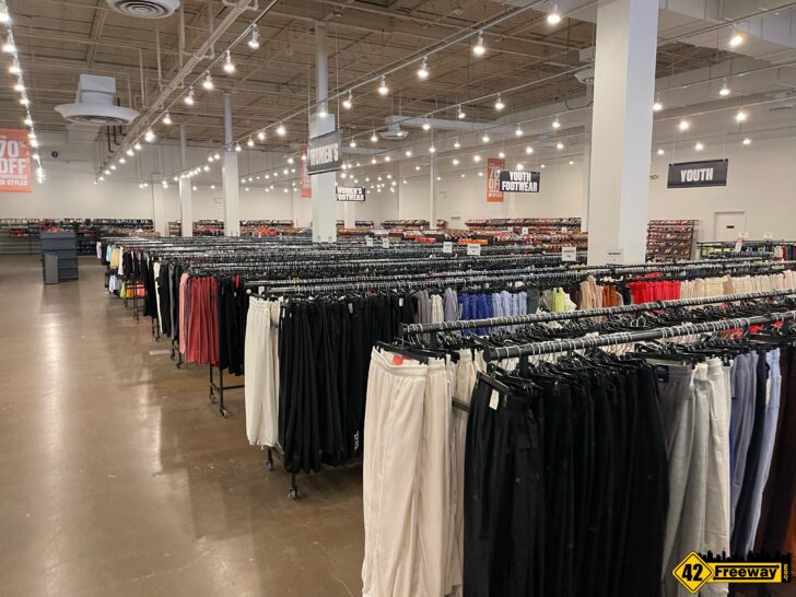 Shop Clearance Apparel & Workout Clothes on Sale - DICK'S