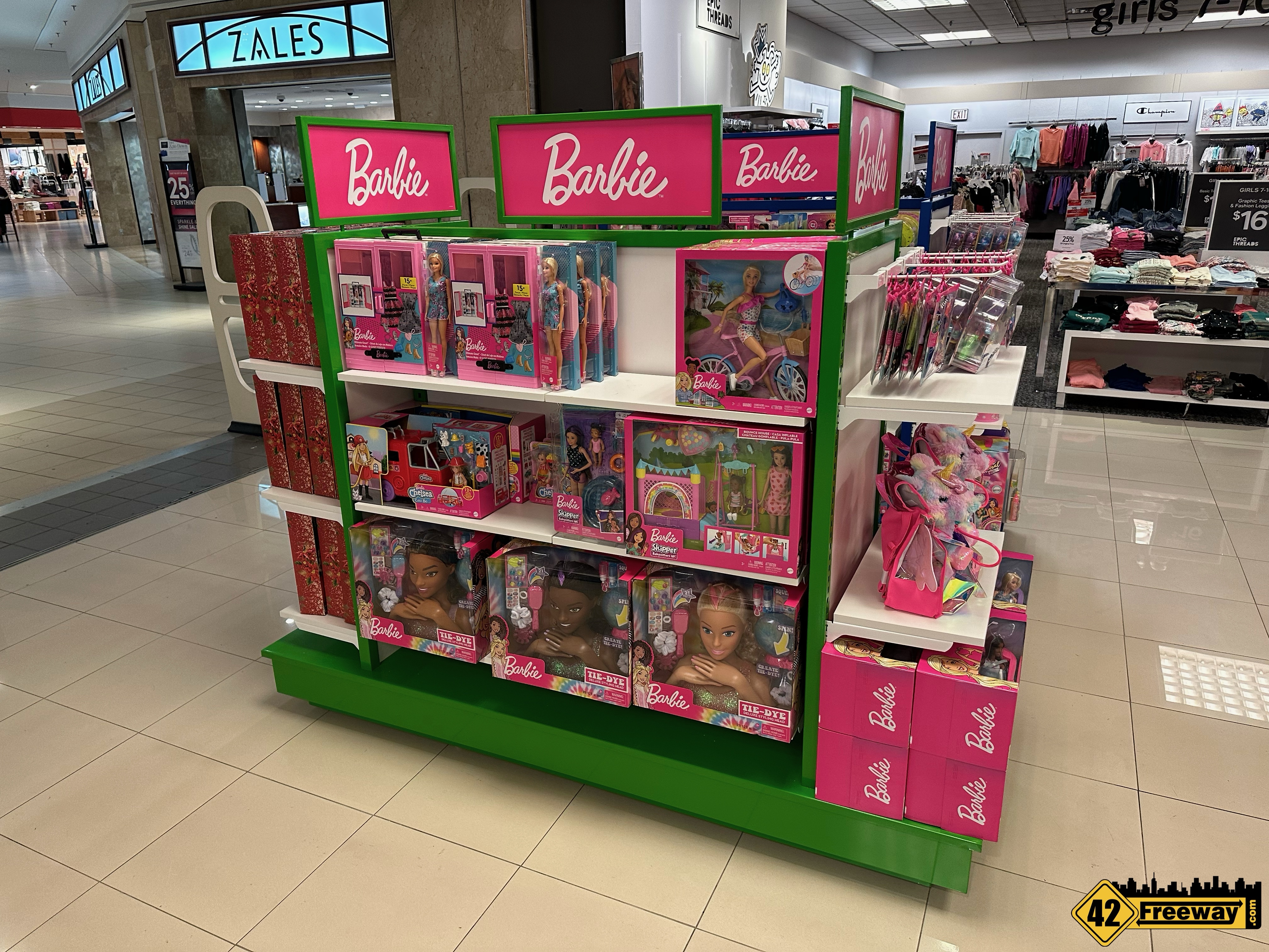 roses department store toys Hurry in and find the perfect toy for the perfect price at Roses!🎁✨  #TheRealDealPlace main image 0