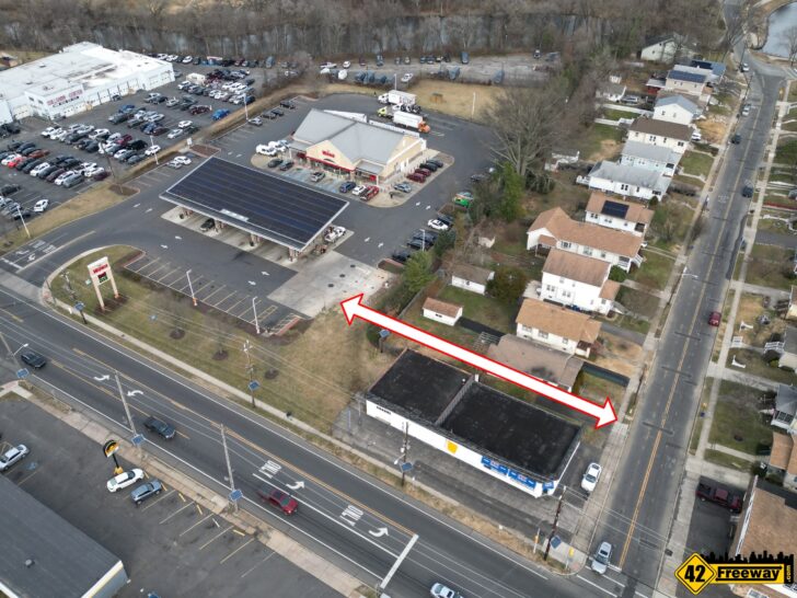 Mt Ephraim Wawa Looks to add second entrance to side street