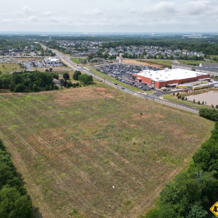 Woolwich Shopping Center Proposed Across from ShopRite.  JB Liquors New Home